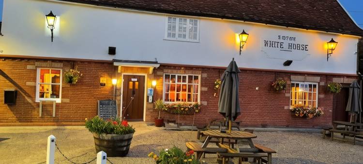 西伯顿白马旅馆(Sibton White Horse Inn)图片