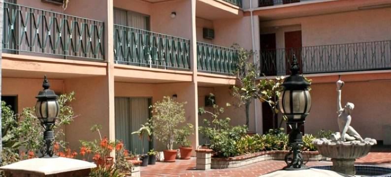 LAX皇家世纪酒店(Royal Century Hotel at LAX)图片