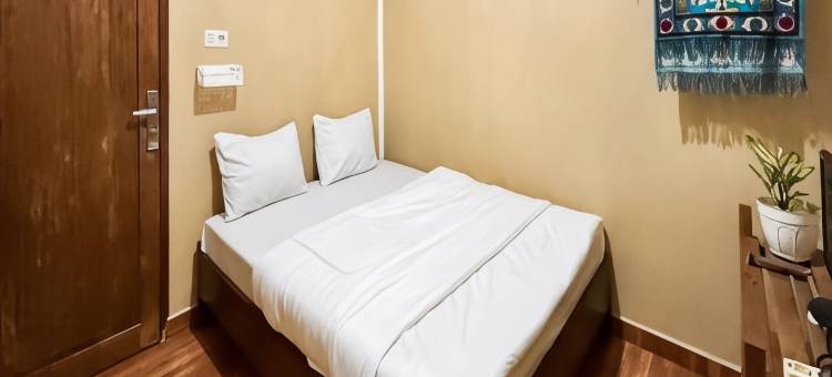 SPOT ON 92169扎赫拉清真寺民宿(Homestay Zahra Syariah Gunung Dempo Mitra RedDoorz)图片