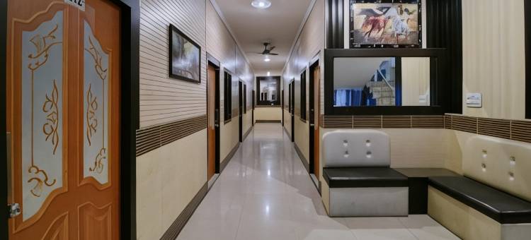 OYO 5851 米菲尔酒店(Hotel O Mehfil Hotel)图片