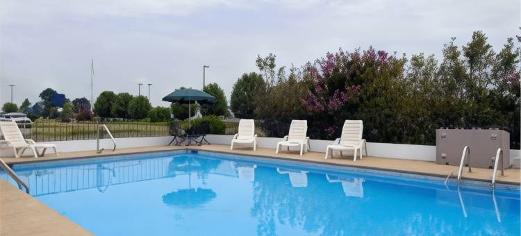 纽波特戴斯酒店(Days Inn by Wyndham Newport)图片