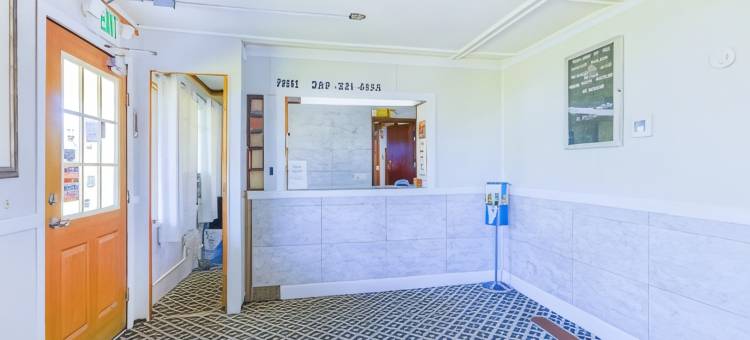 OYO 斯特吉斯的Country Hearth Inn & Suites(Country Hearth Inn & Suites by OYO Sturgis)图片
