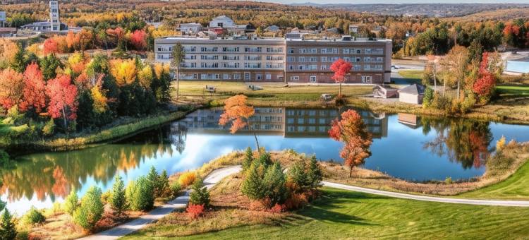新不伦瑞克弗雷德里克顿丽笙金斯伍德酒店(Radisson Kingswood Hotel & Suites, Fredericton)图片