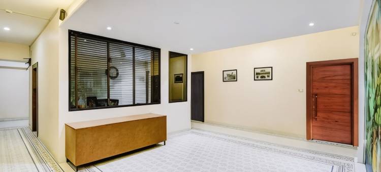 拉库拉宫酒店(Townhouse Chandpole Metro Station Formerly Hotel Raghuraj Palace)图片