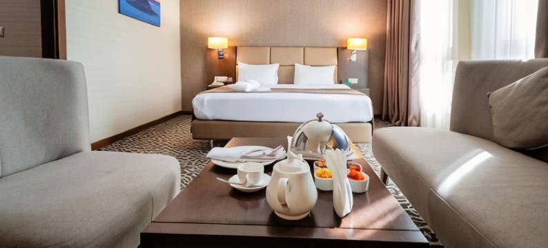 阿克套假日酒店(Holiday Inn AKTAU by IHG)图片