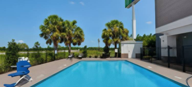 阿特莫尔智选假日酒店(Holiday Inn Express Atmore North)图片