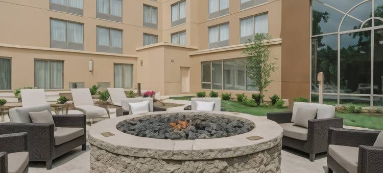 纳舒厄万豪万怡酒店(Courtyard Nashua)图片