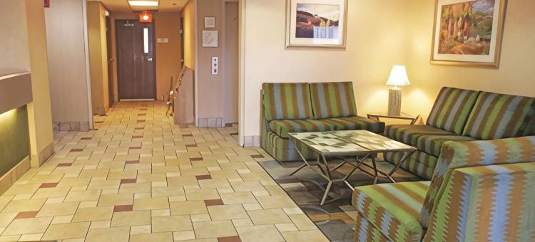 埃尔帕索西巴特利特拉昆塔温德姆套房酒店(La Quinta Inn & Suites by Wyndham El Paso West Bartlett)图片