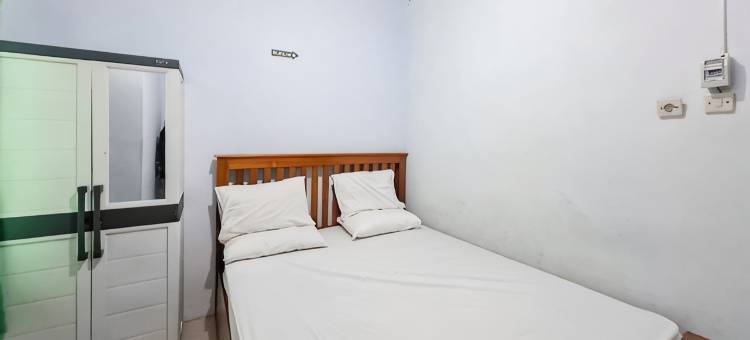 RedDoorz Near Tugu Kartasura 2图片