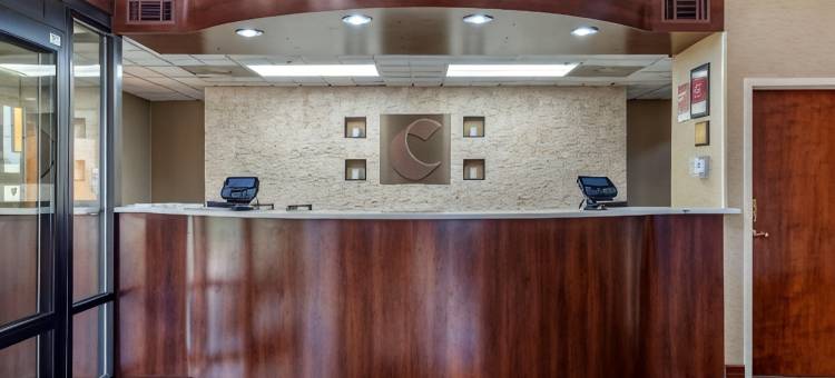 近罗宾斯空军基地舒适套房酒店(Comfort Suites Near Robins Air Force Base)图片