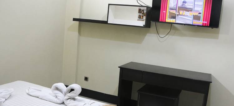 Fallinda Hotel Cibinong图片