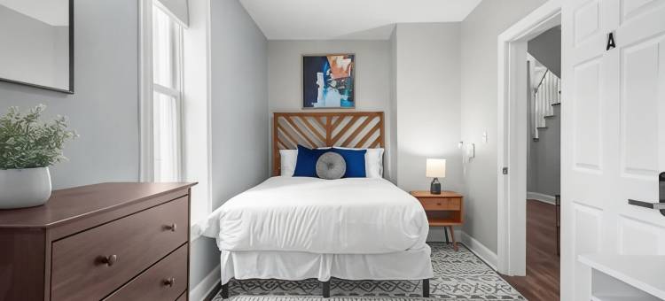 韦恩堡市中心焕然一新的度假屋!(Beautifully Refreshed Home Close to Downtown FW!)图片