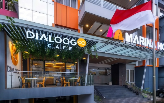 Marina HotelHotel Overview