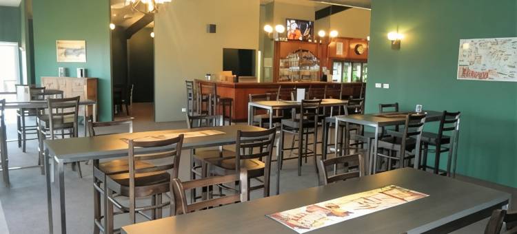 卡佩拉杜丽斯酒馆及汽车旅馆(Dooleys Tavern and Motel Capella)图片