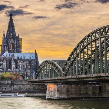 德国+荷兰+比利时+法国+卢森堡5日4晚跟团游