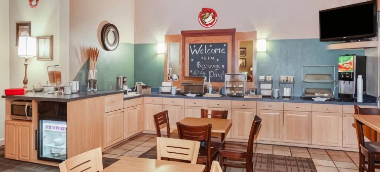 道格拉斯/梢加塔克温德姆美吟温德姆酒店(AmericInn by Wyndham Douglas/Saugatuck)图片