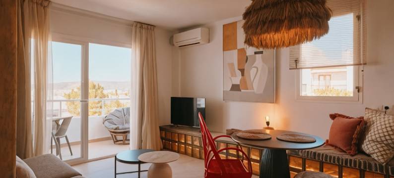 伊维萨岛日落绿洲公寓-限成人(Sunset Oasis Ibiza Adults Only - New Rooms 2025)图片