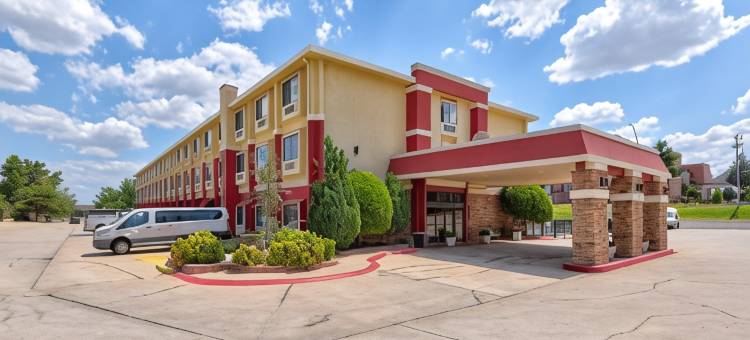 俄克拉何马城机场北温德姆华美达酒店(Ramada by Wyndham Oklahoma City Airport North)图片