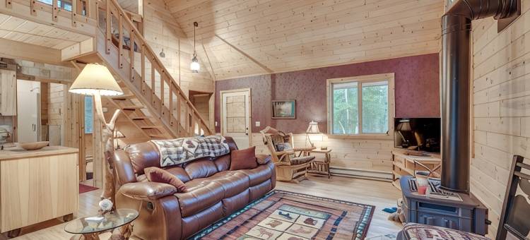 巴纳姆小屋，带有Soo Line越野车道的30英亩土地！(Barnum Cabin on 30 Acres w/ Soo Line Trail Access!)图片