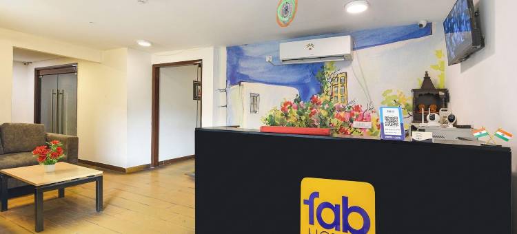 Fabhotel 新月(FabHotel Crescent)图片