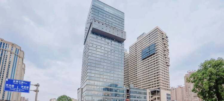 栖树江景民宿(恰同学少年广场碧沙湖地铁站店)图片