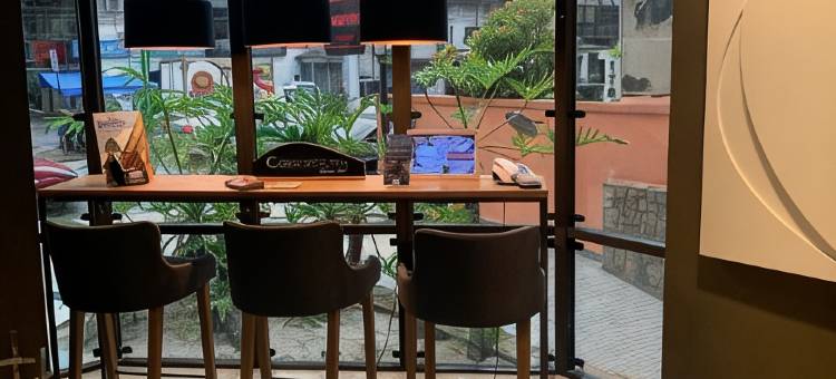 普拉亚弗莱特四海之家酒店(Cosmopolitan Praia Flat)图片