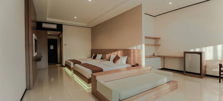 苏里亚肯卡纳海边酒店(Surya Kencana Seaside Hotel)图片