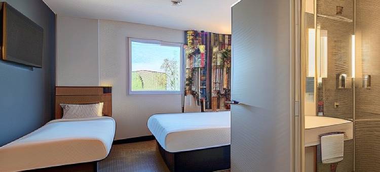 B&B黑木酒店朗代诺(B&B Hotel Landerneau Bois Noir)图片