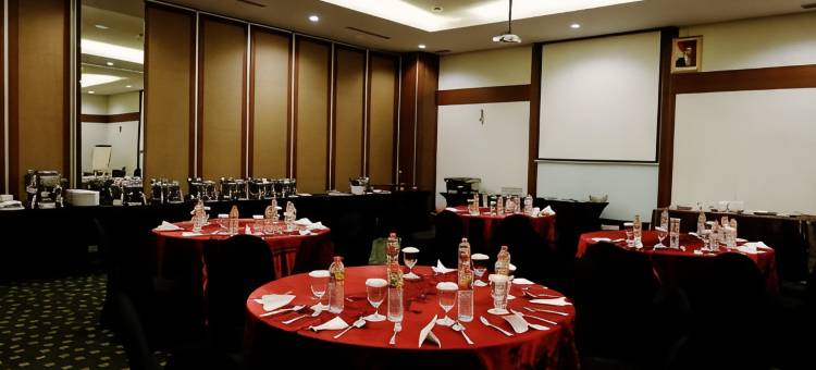 日惹新中庭酒店(The New Atrium Hotel Yogyakarta)图片