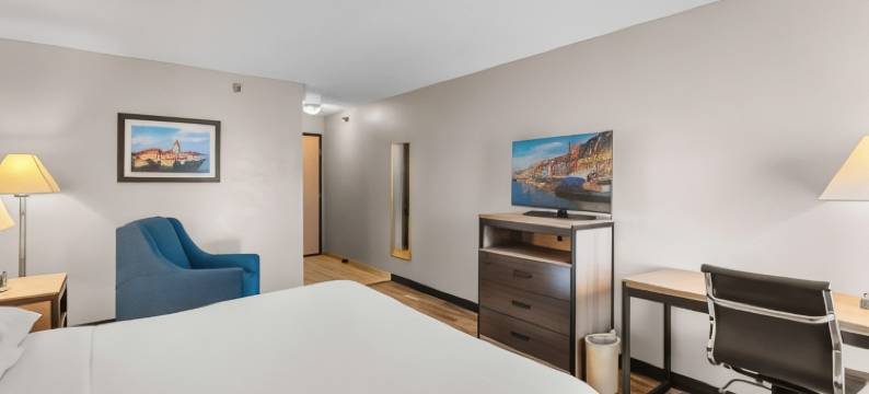 劳伦斯温德姆呗盟套房酒店(Baymont by Wyndham Lawrence)图片