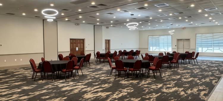 多森南凯隆套房酒店(Clarion Inn & Suites Dothan South)图片