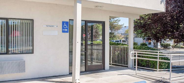 尤凯亚6号汽车旅馆(Motel 6 Ukiah, CA)图片