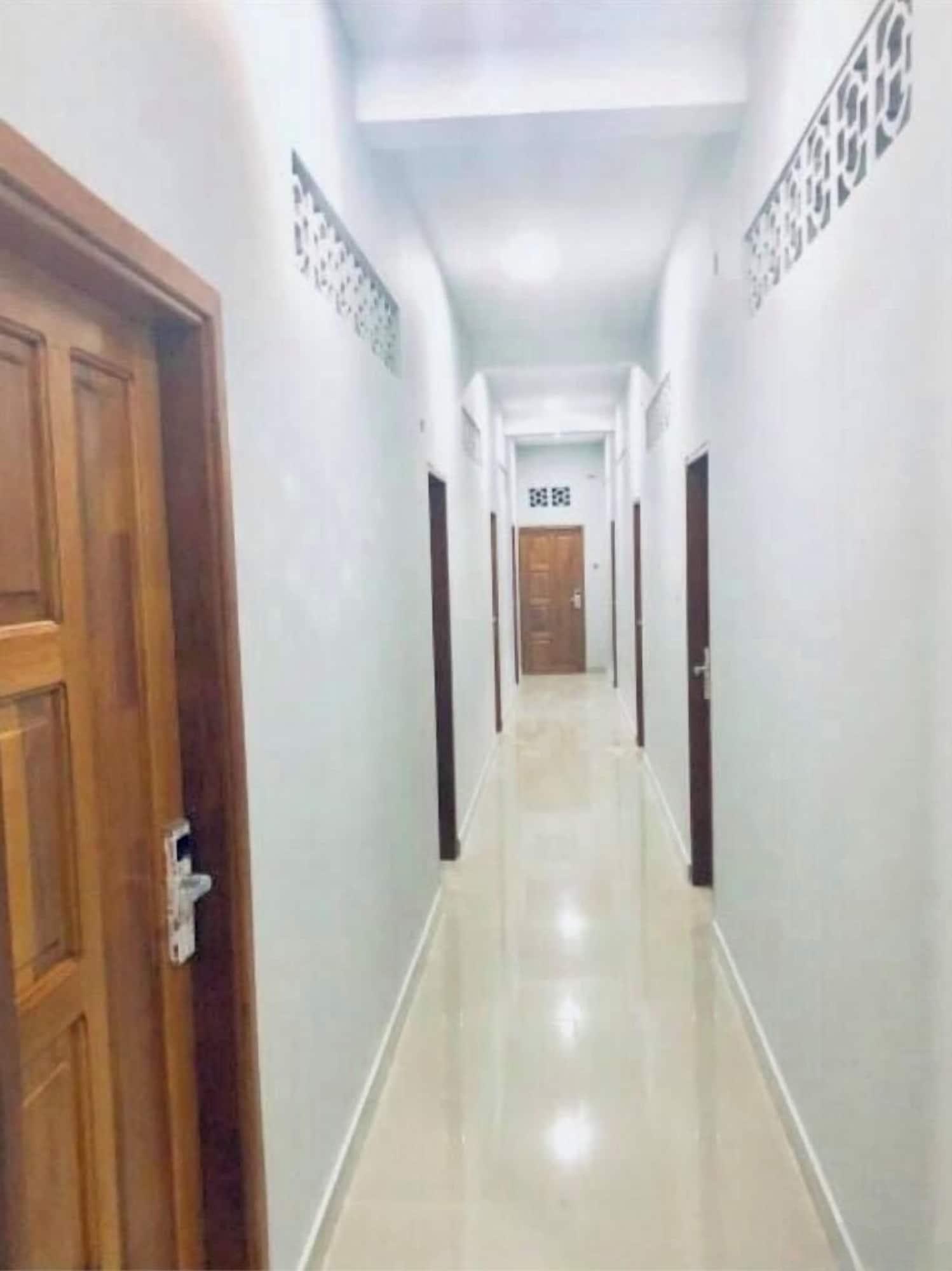 Hotel Fenix Over view