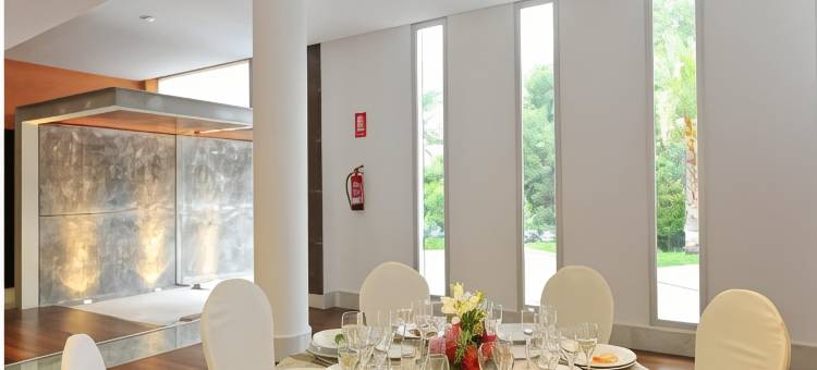 萨洛布列尼亚酒店(Hotel Salobreña Suites)图片