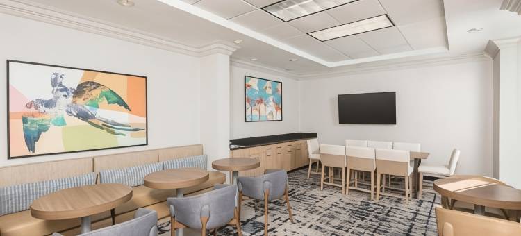 迈阿密机场蓝色泻湖Homewood套房酒店(Homewood Suites by Hilton Miami - Airport/Blue Lagoon)图片