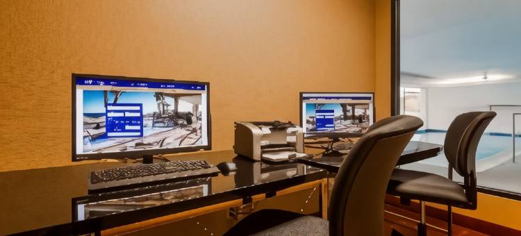 乔利埃特贝斯特韦斯特套房酒店(Best Western Joliet Inn  Suites)图片