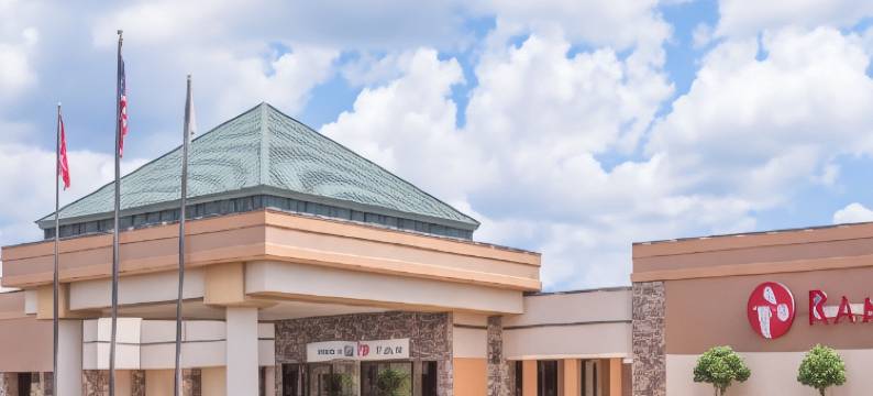 美肯华美达酒店(Ramada by Wyndham Macon)图片