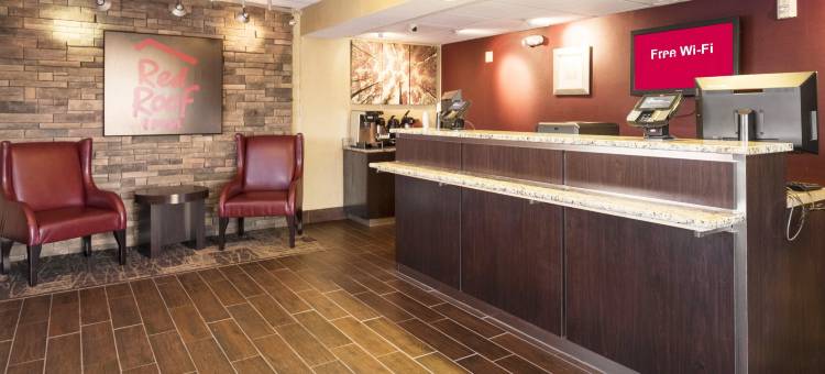 底特律皇家橡树麦迪逊高地红顶酒店(Red Roof Inn Detroit - Royal Oak/ Madison Heights)图片