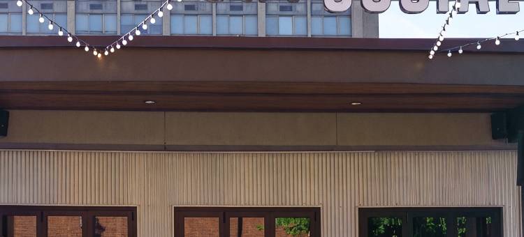 圣路易斯科瑞维科万怡酒店(Courtyard St. Louis Creve Coeur)图片