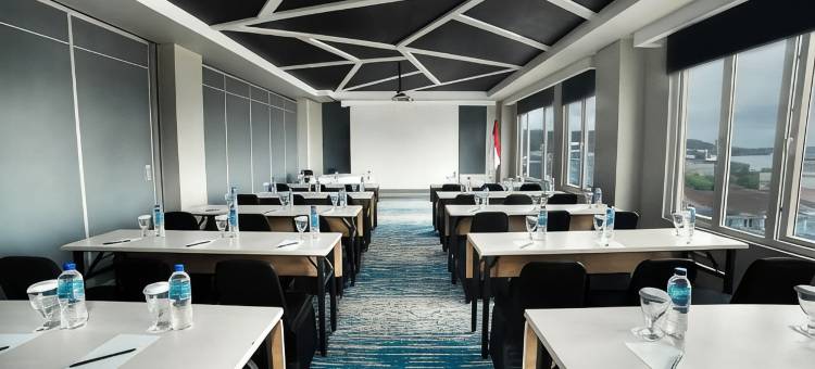 穆拉瓦曼祖姆酒店(Zoom Hotel Mulawarman)图片