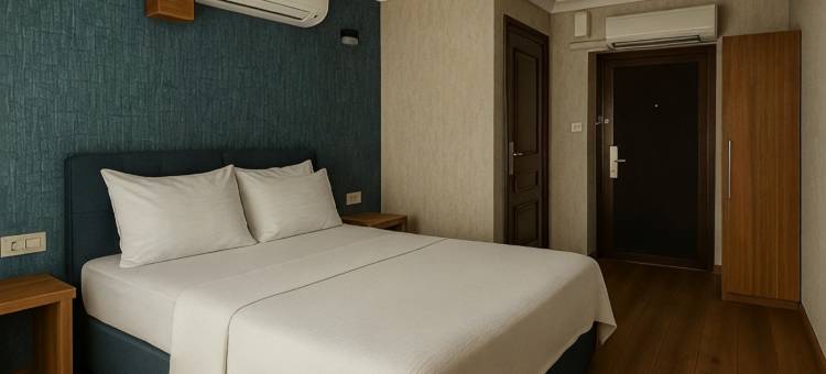 红绿(Red Green Hotel)图片