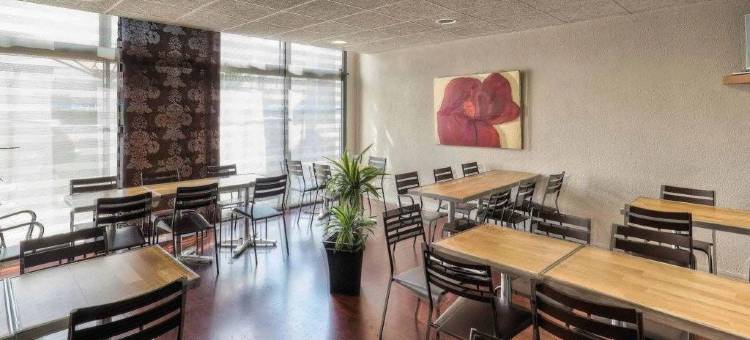 塞祖尔阿菲尔克雷蒙费兰德共和公园酒店(Séjours & Affaires Clermont Ferrand Park République)图片