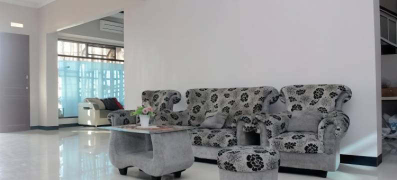 红门修拉伊亚酒店靠近Bengkulu市政厅(RedDoorz Syariah at Hotel Grand Mentari)图片