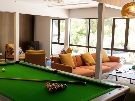 哈卡皇后镇湖畔酒店