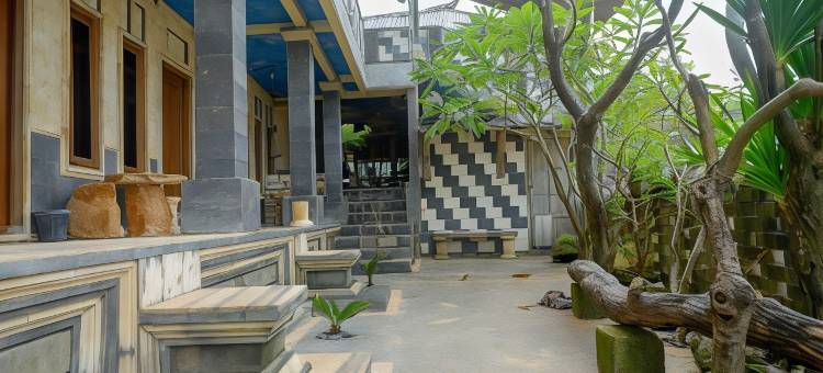 甘彭德里尼酒店(Hotel Kampoeng Drini RedPartner)图片