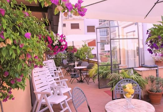 Hotel NovecentoHotel Overview