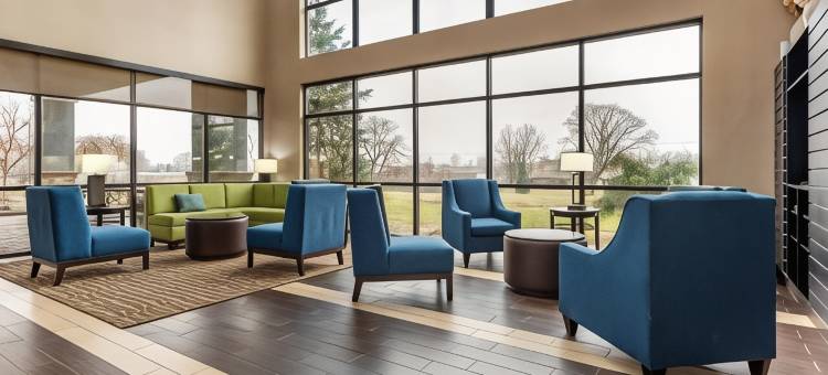 埃尔克哈特南舒适套房酒店(Comfort Suites South)图片