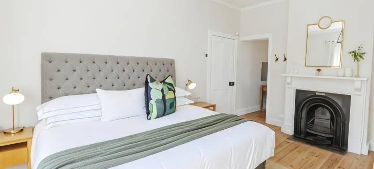 威斯汀奥克斯宾馆(Whispering Oaks Guest House)图片