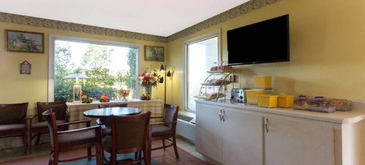 拉蒙特-蒙蒂塞洛戴斯酒店(Days Inn by Wyndham Lamont/Monticello)图片