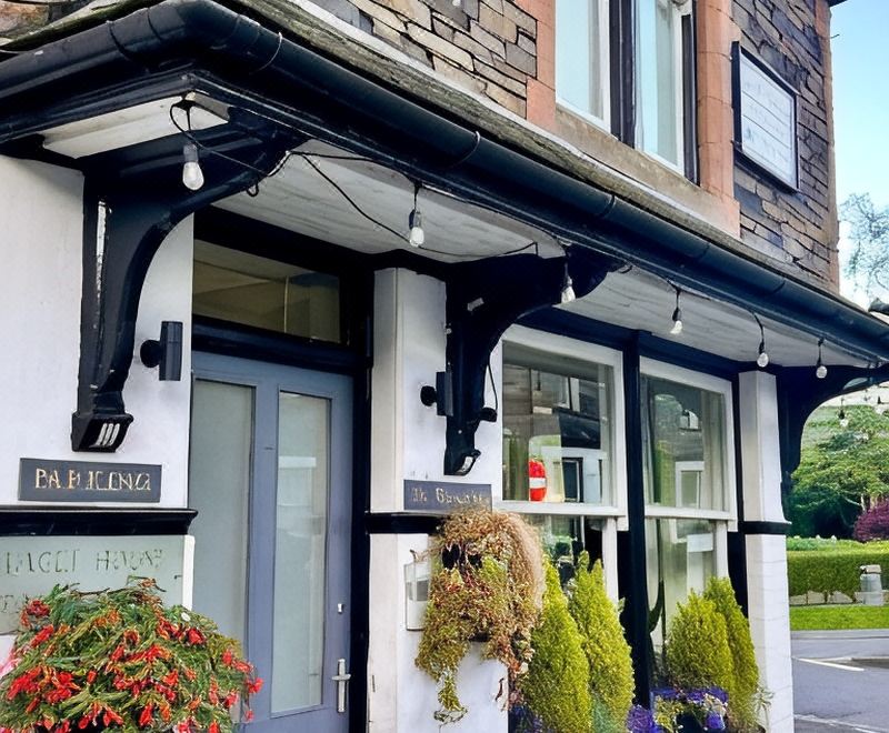 Lacet House Hotel Overview